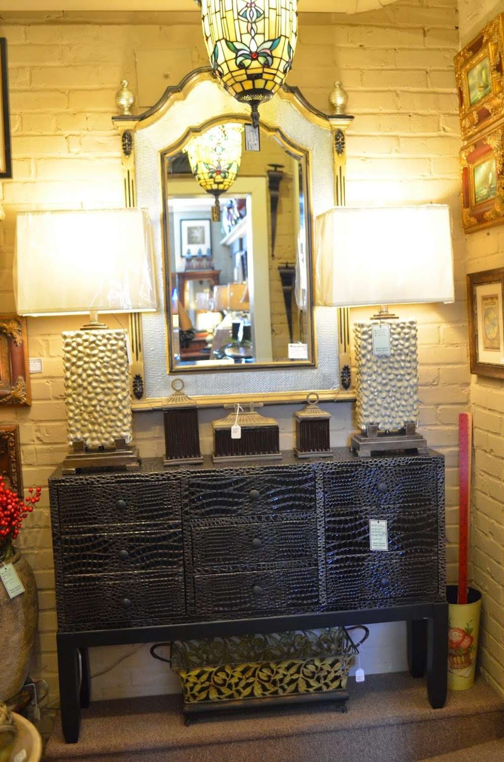 Shops UpFront | 1109 W Front St, Statesville, NC 28687, USA | Phone: (704) 873-2056