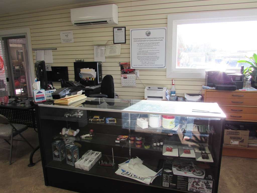 Auto Locators | 31631 Outer Hwy 10 S, Redlands, CA 92373 | Phone: (909) 810-1143