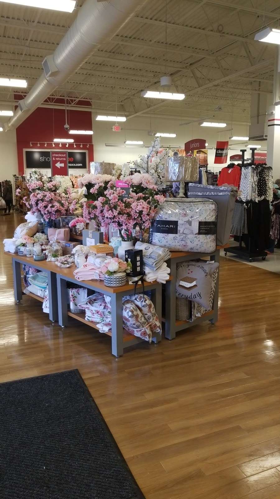 T.J. Maxx | 6400 Ridge Rd, Sykesville, MD 21784, USA | Phone: (410) 795-6536