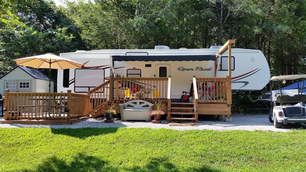 Shady Grove RV Park & Campground | 1006 SE 200 Rd, Clinton, MO 64735, USA | Phone: (660) 477-3416