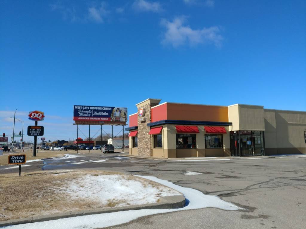 Dairy Queen Grill & Chill | 760 W O St, Lincoln, NE 68528, USA | Phone: (402) 475-3406