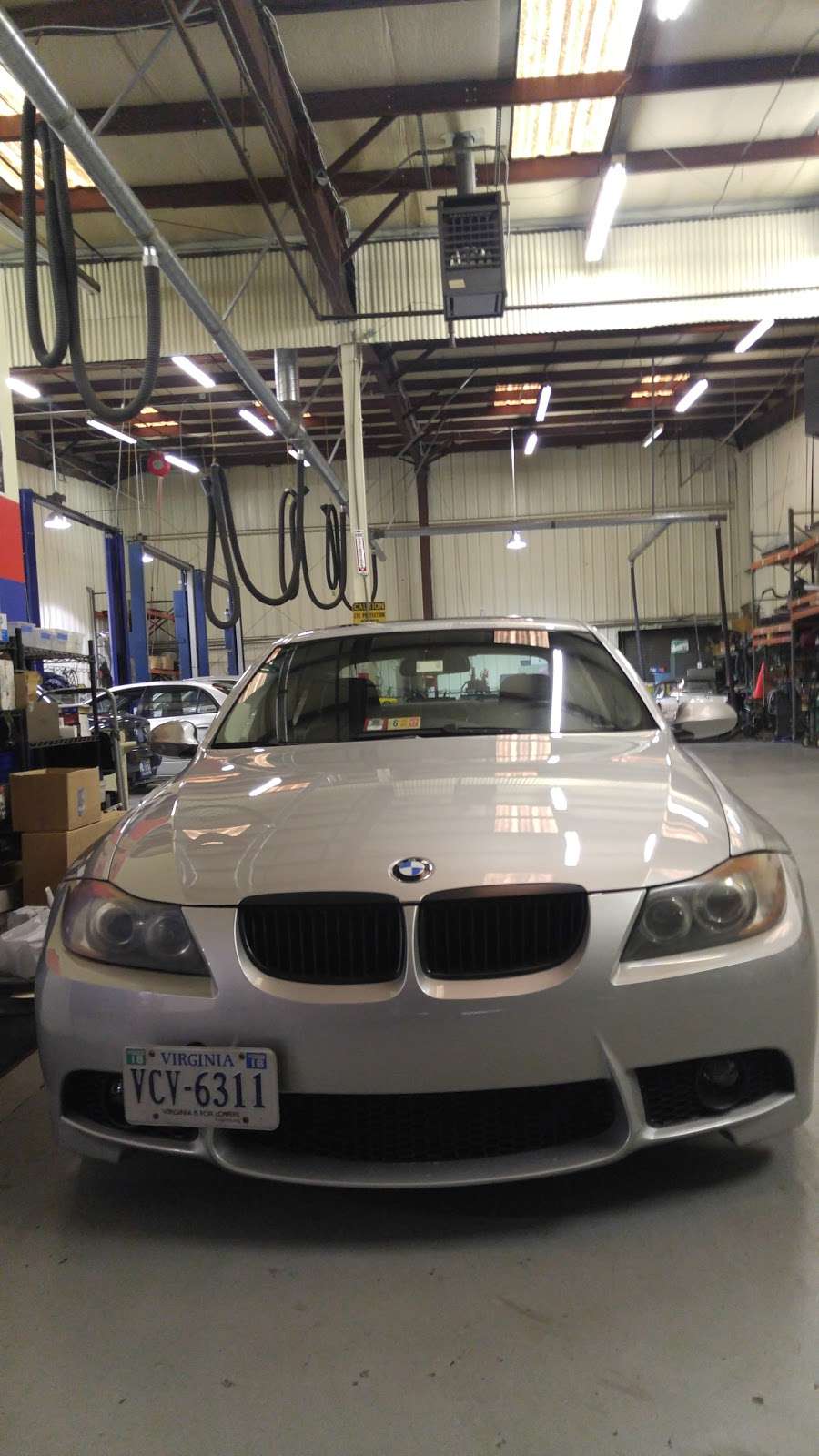 Maaco Collision Repair & Auto Painting | 21585 Cedar Ln unit b, Sterling, VA 20166 | Phone: (571) 250-7855