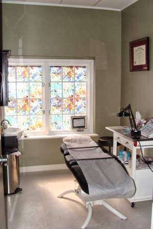 Papillon Center / Dr. Christine McGinn | Logan Square, 18 Village Row Suite 43, New Hope, PA 18938, USA | Phone: (215) 693-1199 Papillon Center / Dr. Christine McGinn | Logan Square, 18 Village Row Suite 43, New Hope, PA 18938, USA | Phone: (215) 693-1199