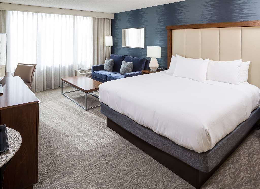 DoubleTree by Hilton Boston - Andover | 123 Old River Rd, Andover, MA 01810, USA | Phone: (978) 975-3600