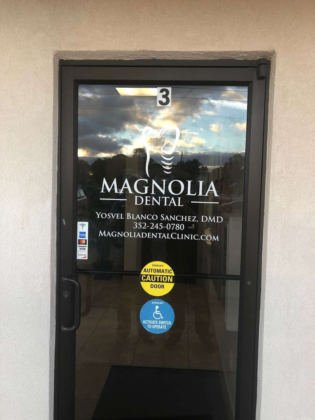 Magnolia Dental | 10250 SE 167th Pl Rd Suite #3, Summerfield, FL 34491, USA | Phone: (352) 245-0780