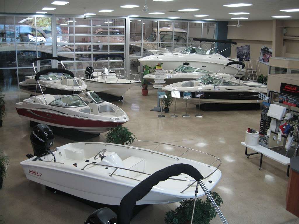 B & E Marine Inc | 31 Lake Shore Dr, Michigan City, IN 46360, USA | Phone: (219) 879-8301