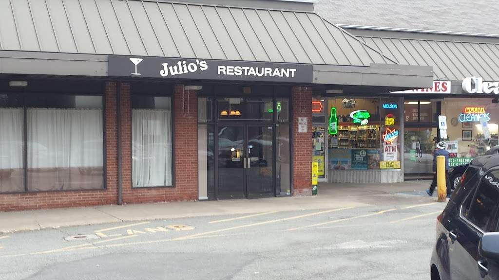 Julios Restaurant | 459 Mt Pleasant Ave, West Orange, NJ 07052, USA | Phone: (973) 325-1307