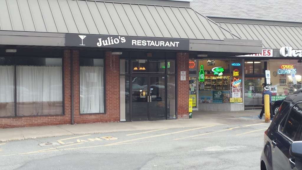 Julios Restaurant | 459 Mt Pleasant Ave, West Orange, NJ 07052 | Phone: (973) 325-1307