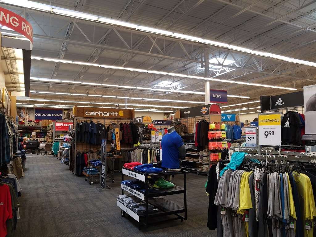 Academy Sports + Outdoors | 14405 W 135th St, Olathe, KS 66062, USA | Phone: (913) 390-2200