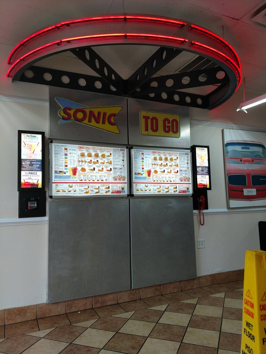 Sonic Drive-In | 108 N Nichols St, Fort Worth, TX 76102, USA | Phone: (817) 509-0398