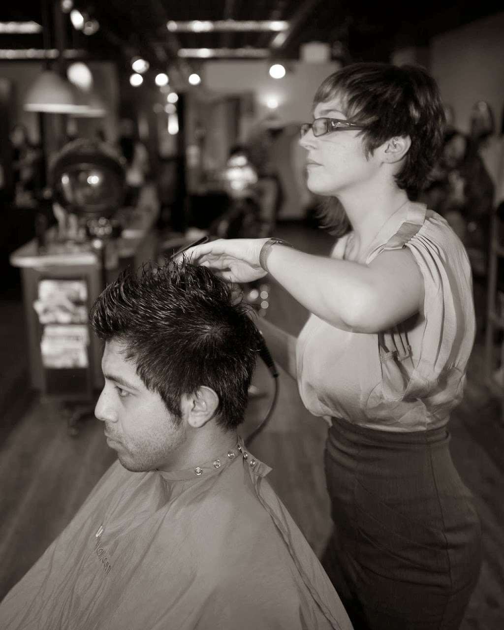 True Salon & Color Cafe | 290 Turnpike Rd, Westborough, MA 01581, USA | Phone: (508) 366-3306