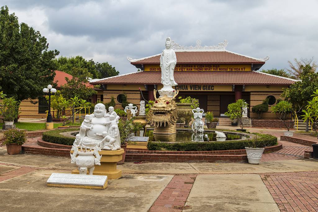 Vien Giac Buddhist Temple | 5101 NE 36th St, Oklahoma City, OK 73121, USA | Phone: (405) 219-5836