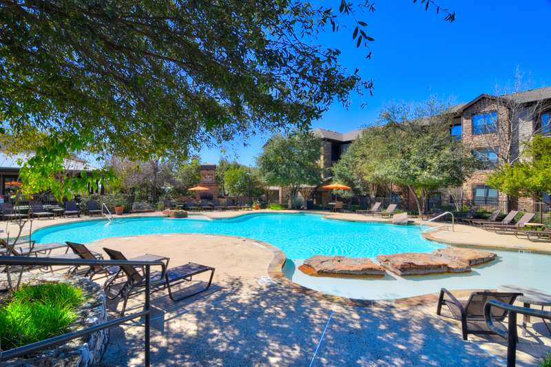 Hilltop at Shavano Apartments | 17239 Shavano Ranch Dr, San Antonio, TX 78257 | Phone: (210) 479-9898