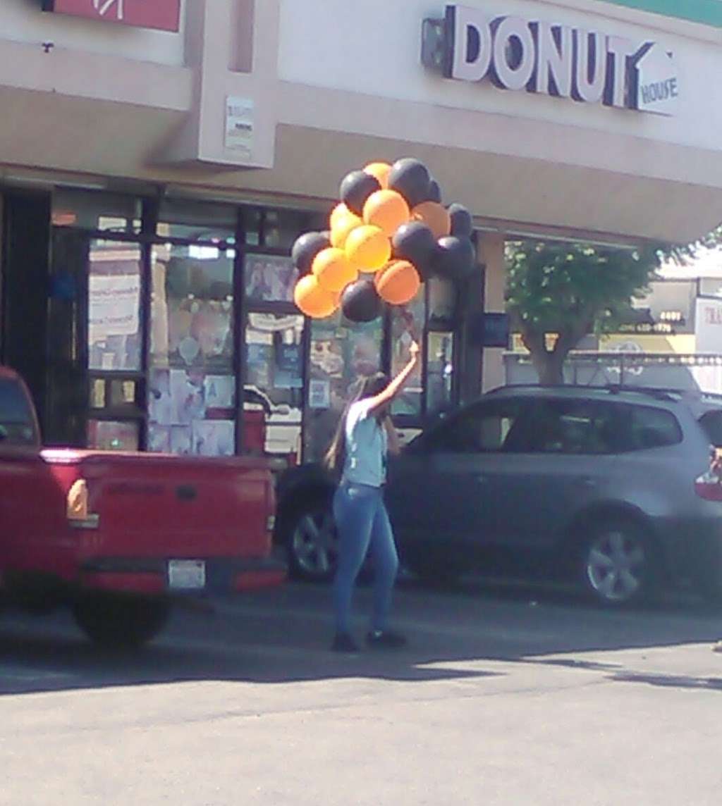 Donut House | 14309 Atlantic Ave # 101, Compton, CA 90221, USA | Phone: (310) 632-7376