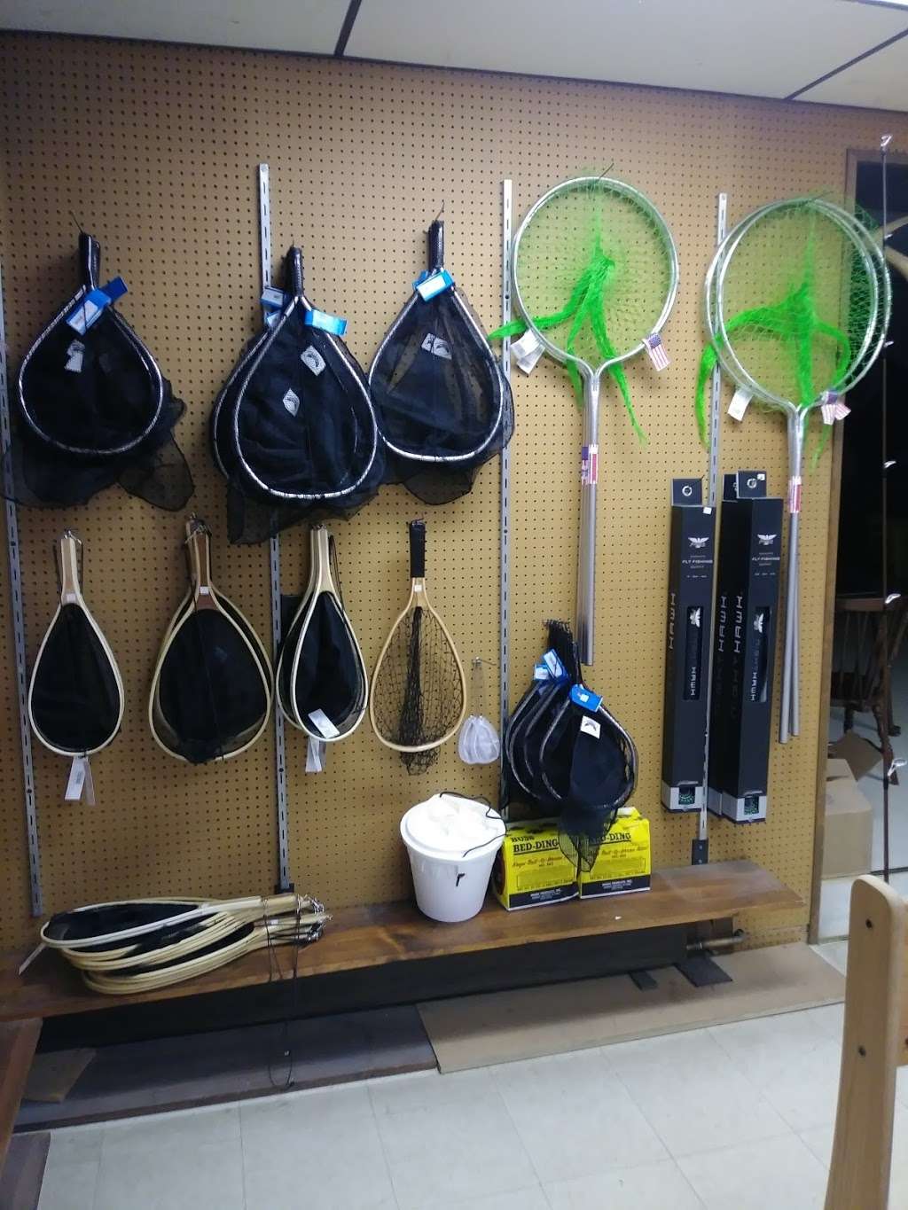 Mikes Bait & Sport Shop | 328 E Lawn Rd, Nazareth, PA 18064, USA | Phone: (610) 759-2905