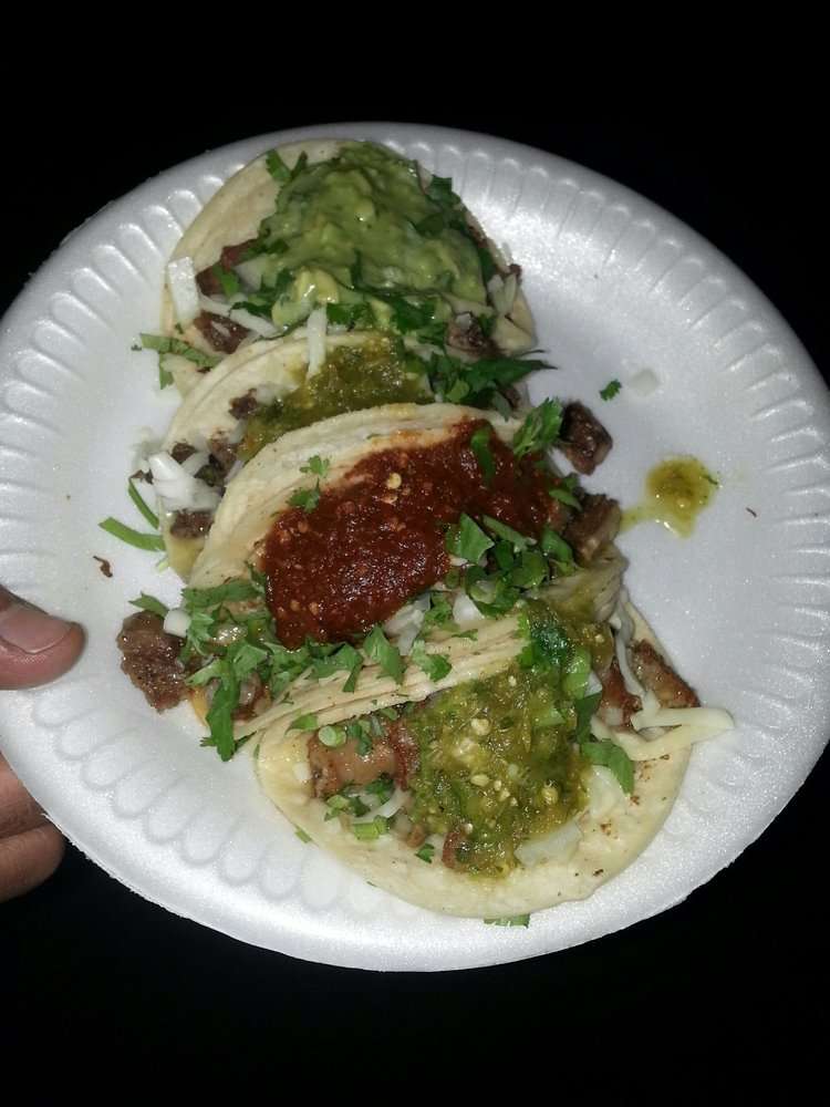 Yanellys TACOS | 21816 Lanark St, Canoga Park, CA 91304, USA | Phone: (818) 492-6526