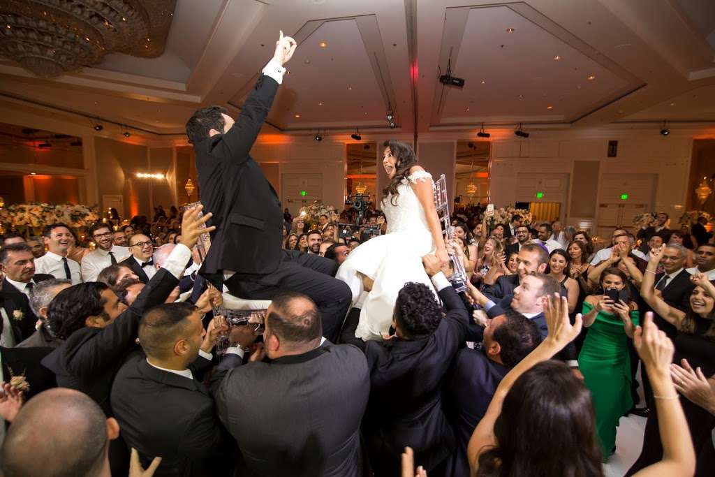 ELIs BAND - Eli Buzaglo | Wedding Entertainment - International | 15542 Victory Blvd, Van Nuys, CA 91406, USA | Phone: (818) 984-2277