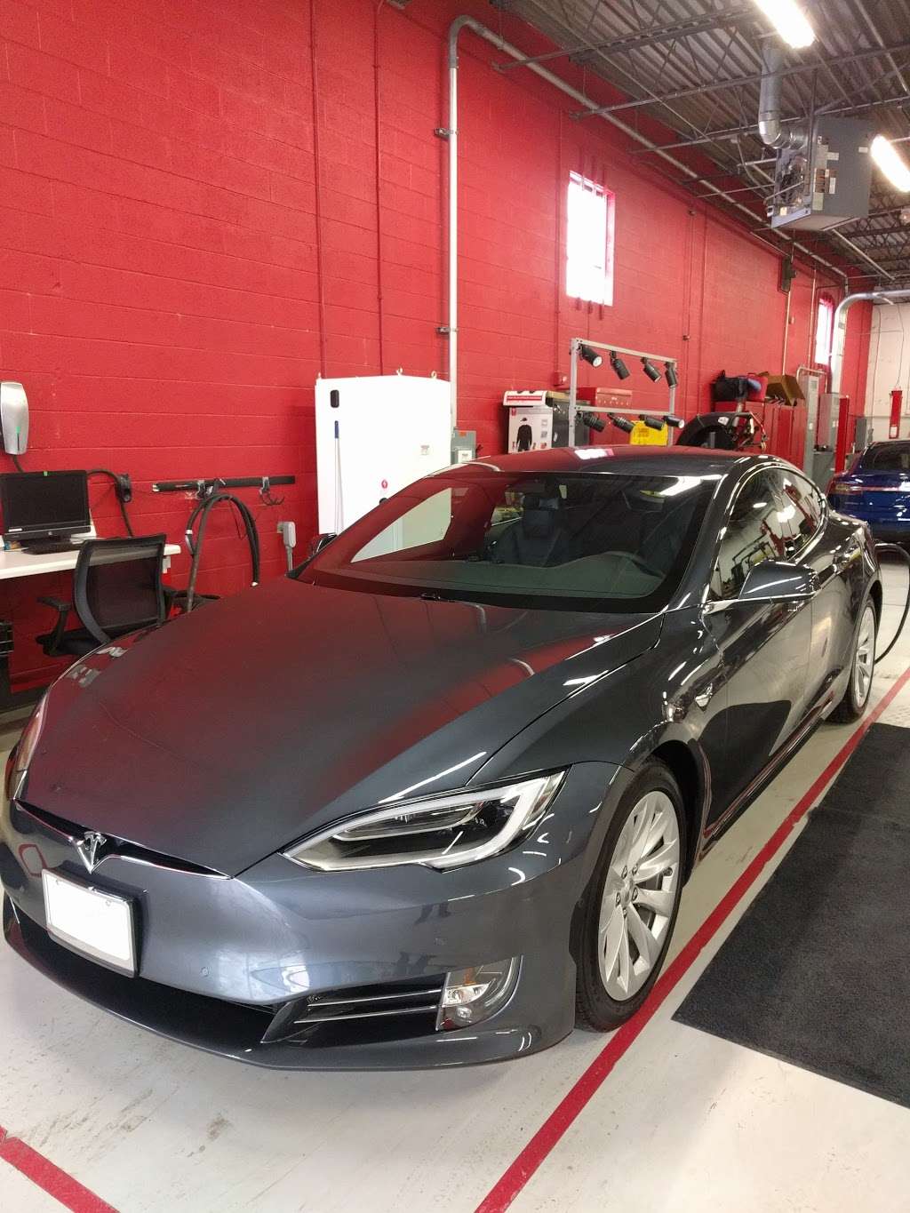 Tesla Body Repair | 875 N Ellsworth Ave, Villa Park, IL 60181 | Phone: (630) 359-2193