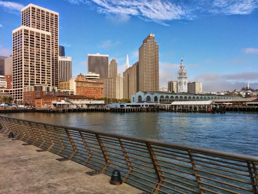 The Embarcadero & Folsom St | San Francisco, CA 94105, USA