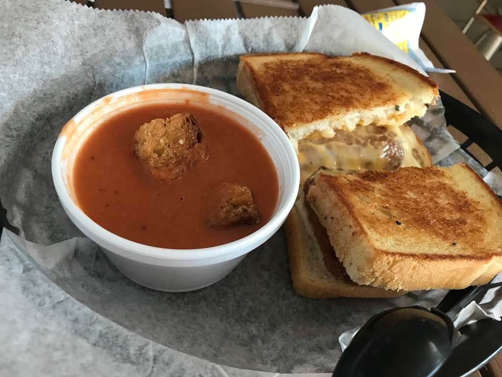 Steves Grilled Cheese and Quesadilla Company | 617 E 8th St, Ocean City, NJ 08226 | Phone: (609) 938-4534