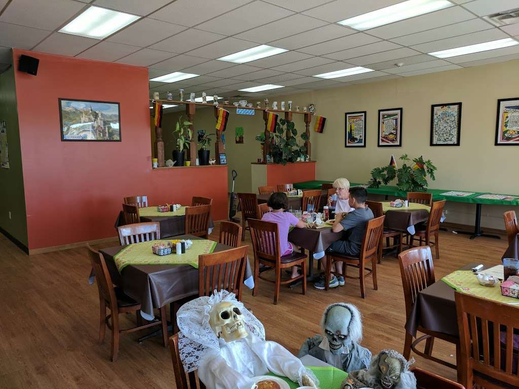 Olde Salem Cafe | 7213 Olde Salem Cir, Hanover Park, IL 60133, USA | Phone: (630) 855-3596