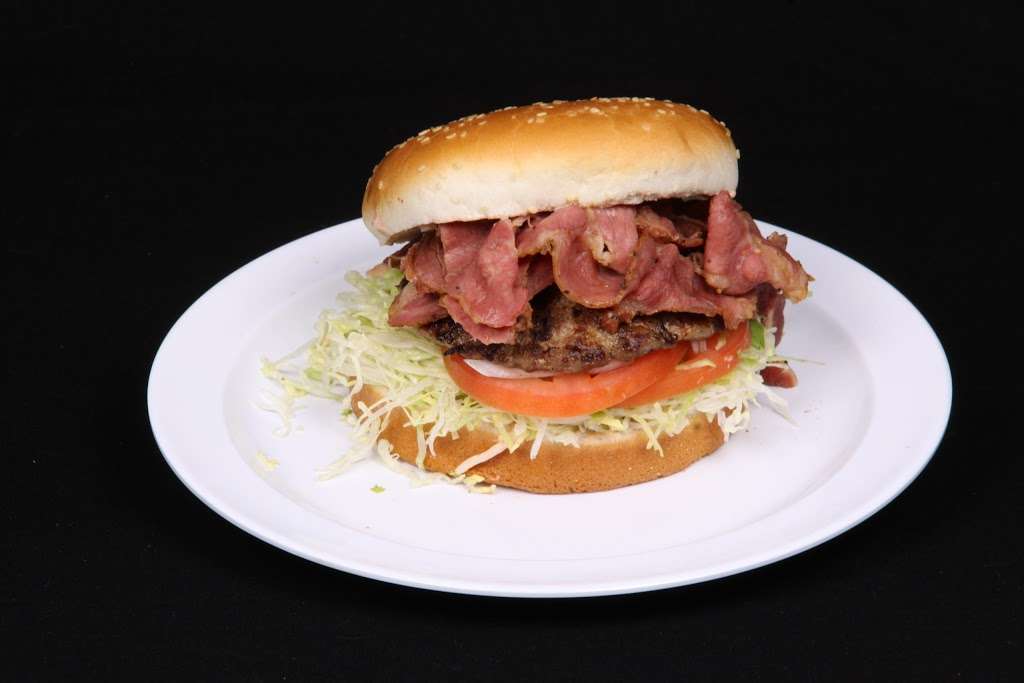 Tams Burgers | 8454 Alondra Blvd, Paramount, CA 90723, USA | Phone: (562) 630-8267