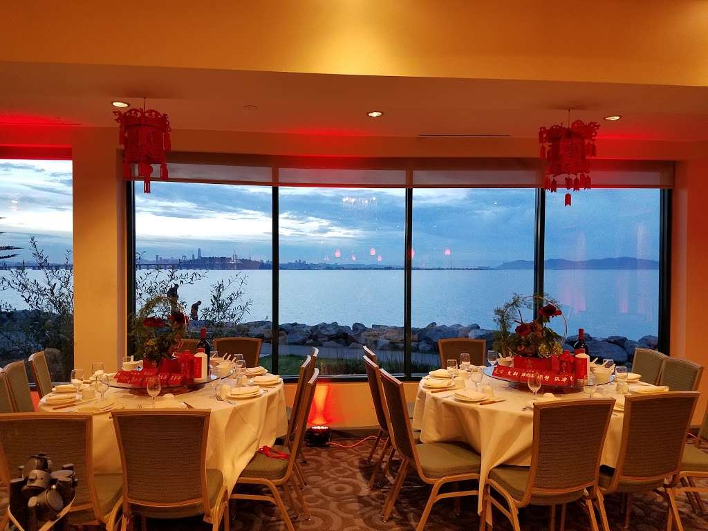 Hong Kong East Ocean Seafood Restaurant | 3199 Powell St, Emeryville, CA 94608 | Phone: (510) 655-3388