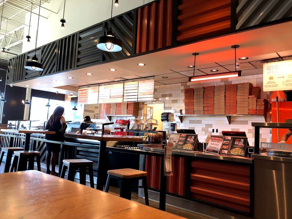 Blaze Pizza | 7459 Southwest Fwy #400, Houston, TX 77074, USA | Phone: (281) 709-6385
