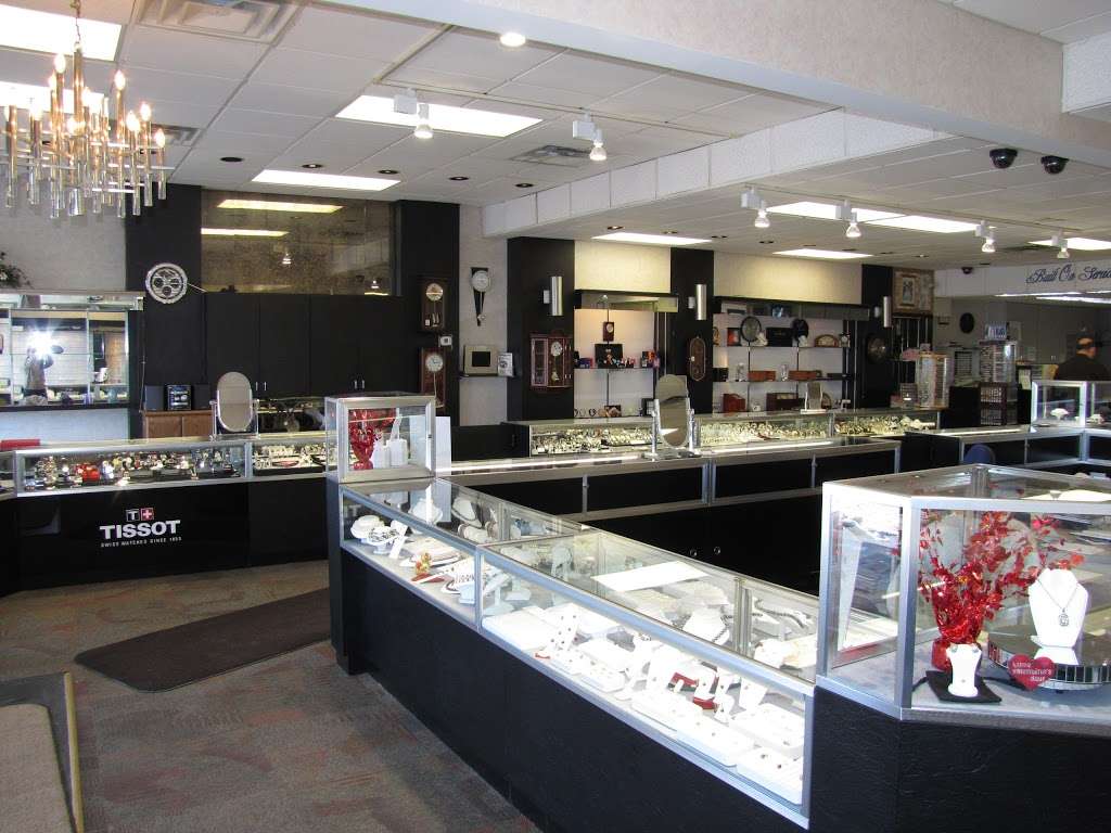 McGee & Company Fine Jewelers | 880 U.S. 31 N, Greenwood, IN 46142 | Phone: (317) 882-0500