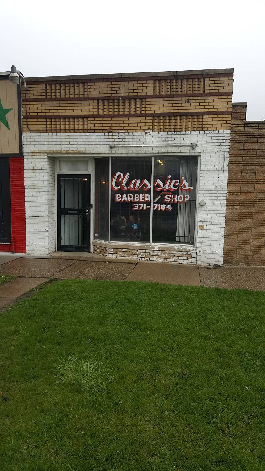 Classics Barber Shop | 12006 Morang Ave, Detroit, MI 48224, USA | Phone: (313) 371-7164