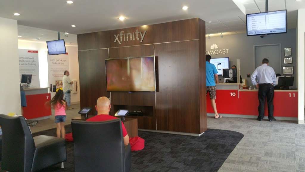 Xfinity Store by Comcast | 2616 S Voss Rd, Houston, TX 77057, USA | Phone: (800) 934-6489