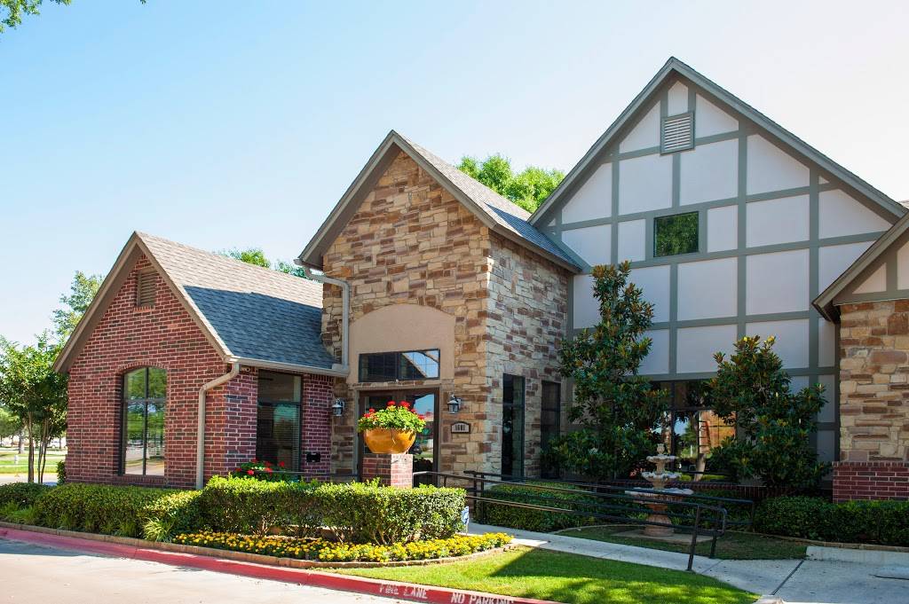Lofton Place Apartments | 1601 Eastchase Pkwy, Fort Worth, TX 76120, USA | Phone: (817) 259-0311