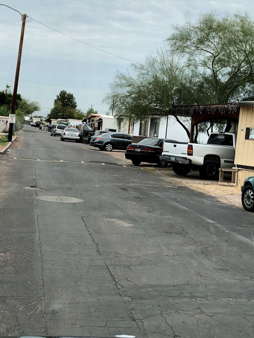 Sierra Vista Mobile Home Park | 22036 N Black Canyon Hwy, Phoenix, AZ 85027, USA | Phone: (623) 582-1479