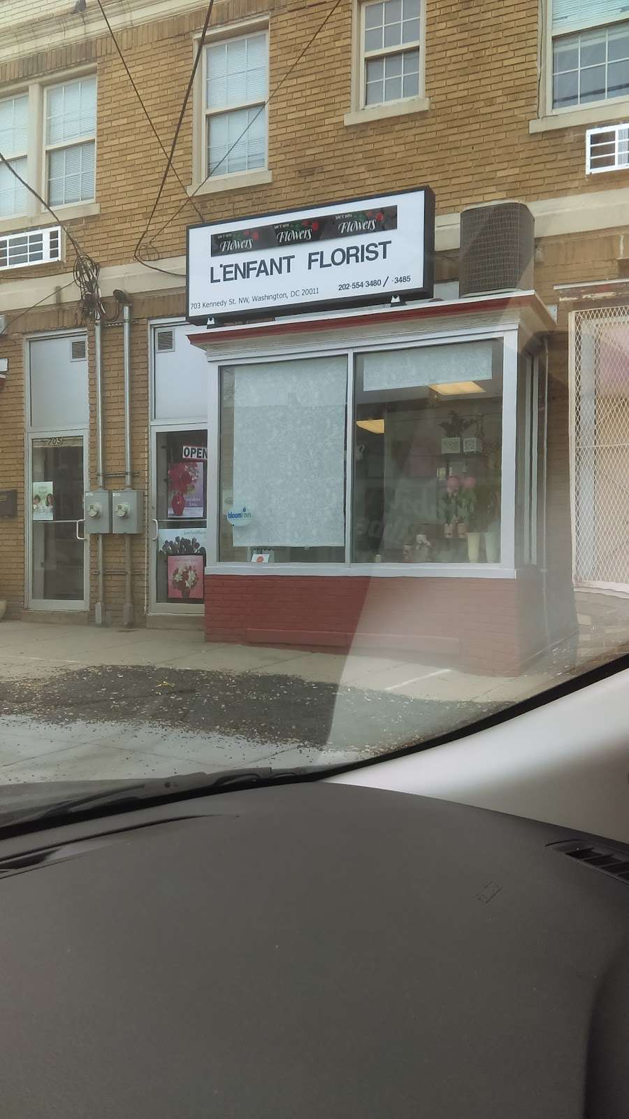 Lenfant Flower Shop and Cafe | 703 Kennedy St NW, Washington, DC 20011 | Phone: (202) 554-3480