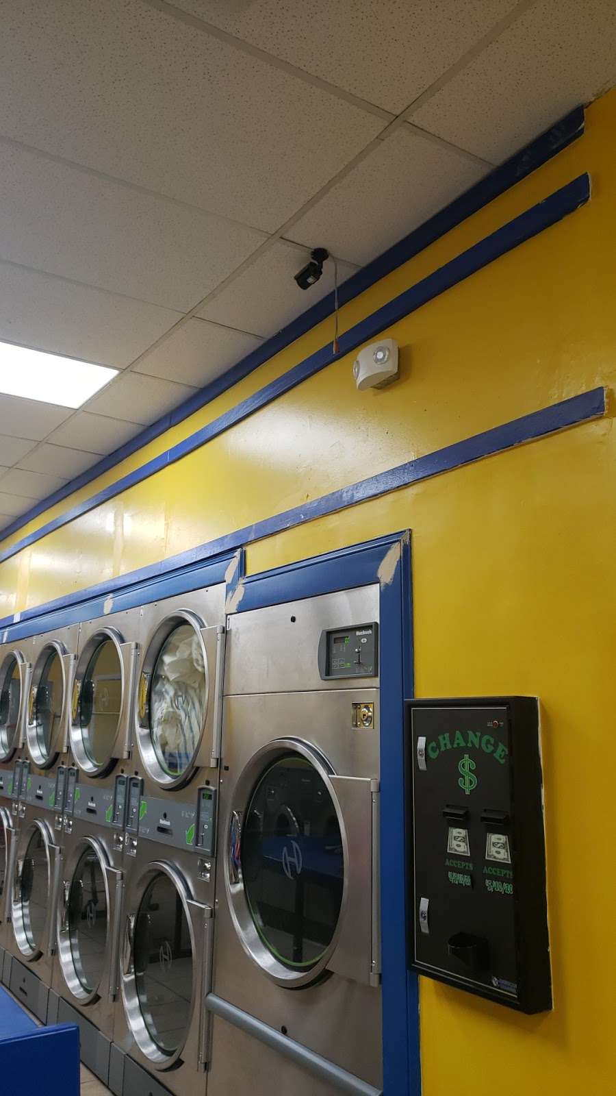 Angels Coin Laundry | 3680 SW 64th Ave, Davie, FL 33314 | Phone: (561) 352-3566