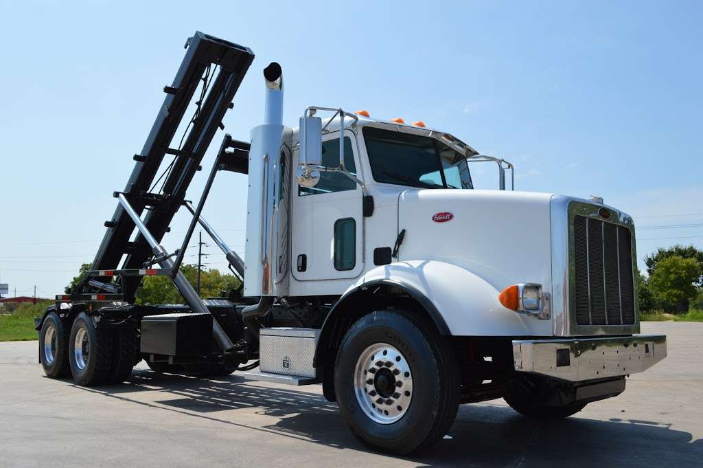 Oil Field Truck World | 523 FM 359 Rd S, Brookshire, TX 77423, USA | Phone: (888) 258-1564