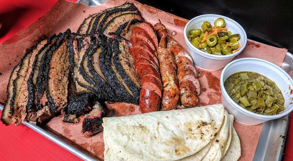 2M Smokehouse | 2731 S WW White Rd, San Antonio, TX 78222, USA | Phone: (210) 885-9352