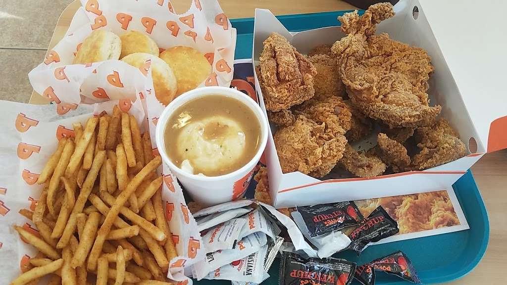 Popeyes Louisiana Kitchen | 1320 W Baseline Rd, Rialto, CA 92376, USA | Phone: (909) 421-1234