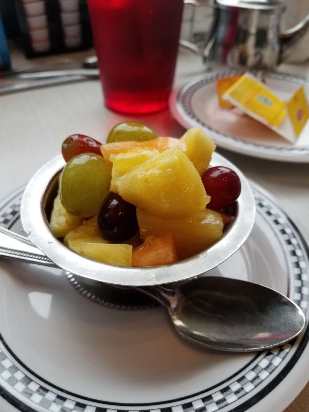 Darien Diner | 275 Post Rd, Darien, CT 06820, USA | Phone: (203) 655-3181