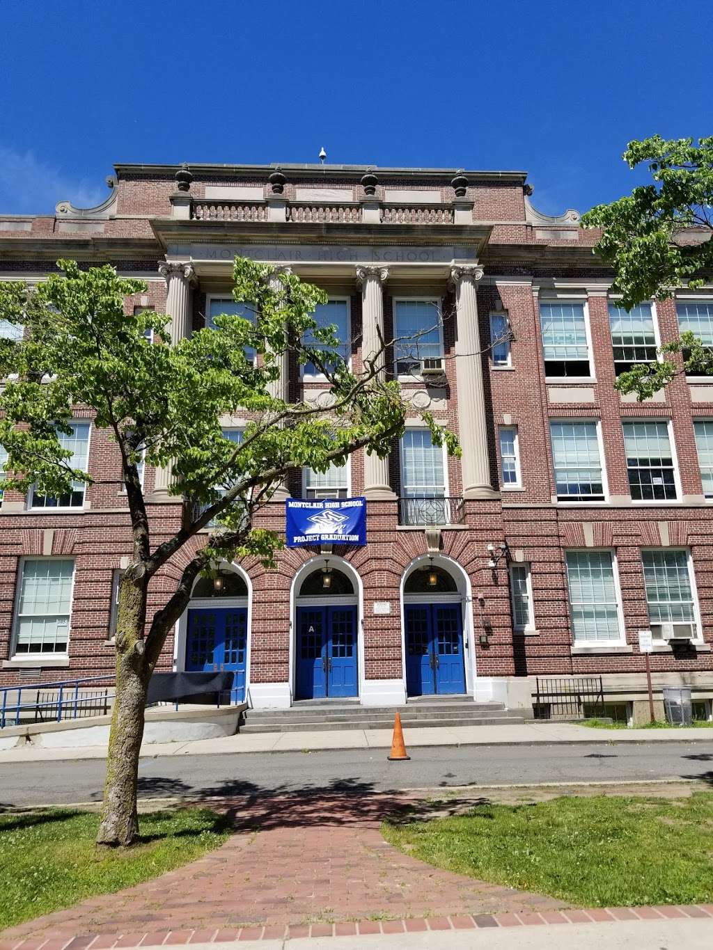 Montclair High School | 100 Chestnut St, Montclair, NJ 07042, USA | Phone: (973) 509-4100