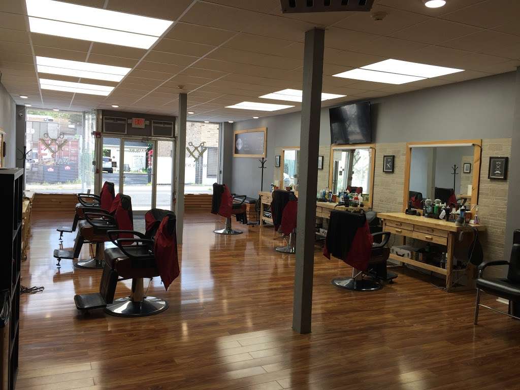 Main Street Barber Shop/ Hair Studio | 70 W Main St, Bergenfield, NJ 07621, USA | Phone: (201) 387-6300