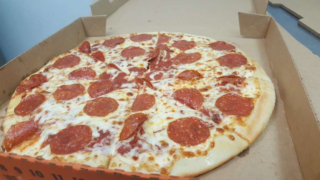 Little Caesars Pizza | 6860 Dykes Rd, Southwest Ranches, FL 33331, USA | Phone: (954) 252-0510