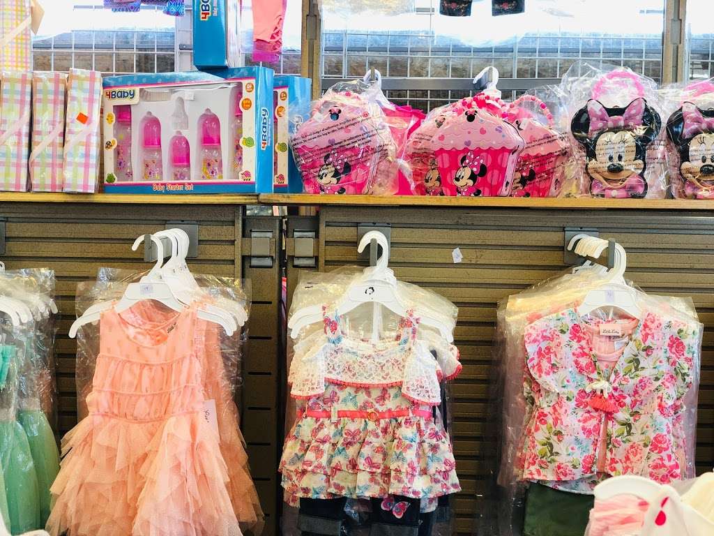 Bargain Zone Kids | 3060 E Beyer Blvd, San Ysidro, CA 92173, USA | Phone: (619) 662-6145