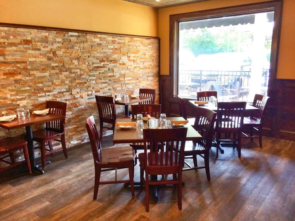Mother Annas Restaurant and Bar | 46 Columbia Rd, Pembroke, MA 02359, USA | Phone: (781) 924-1955