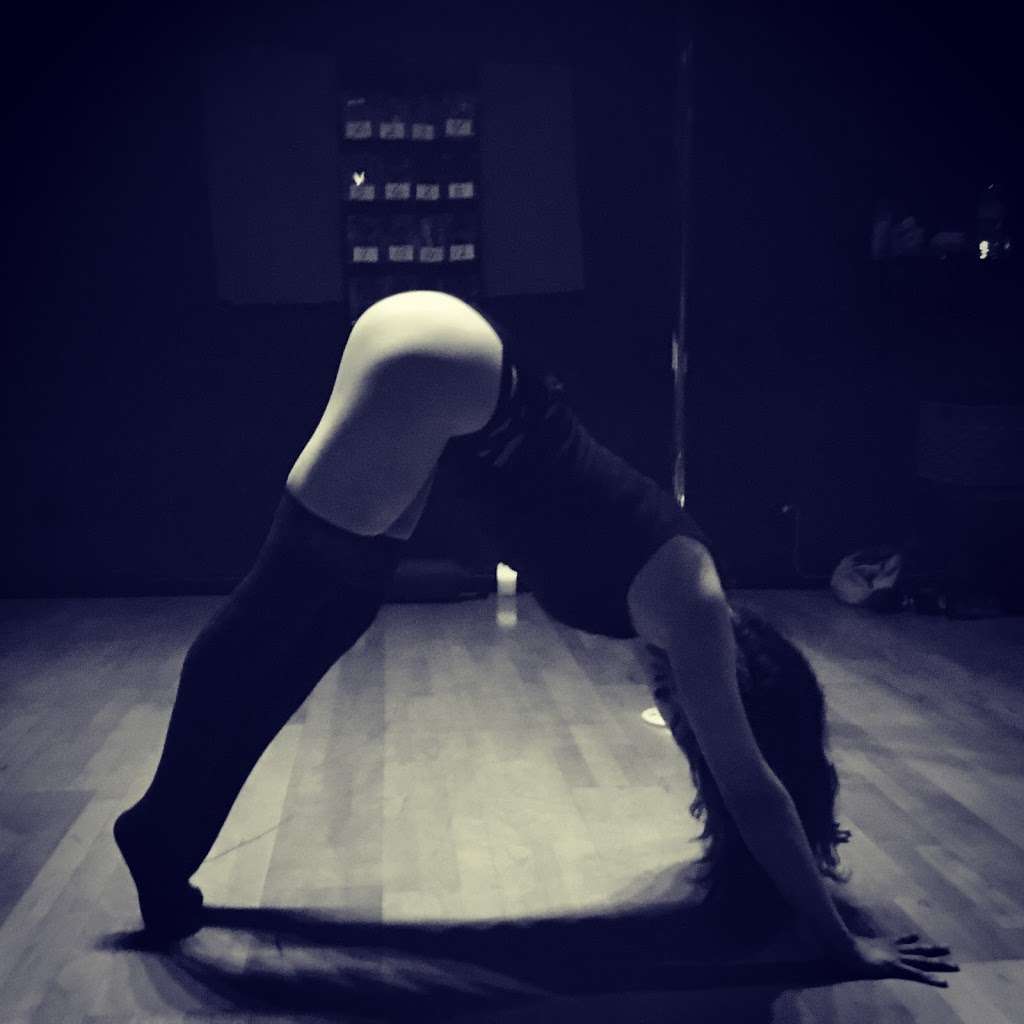 Lit Yoga Barre | 23657 Calabasas Rd, Calabasas, CA 91302, USA | Phone: (818) 912-6780