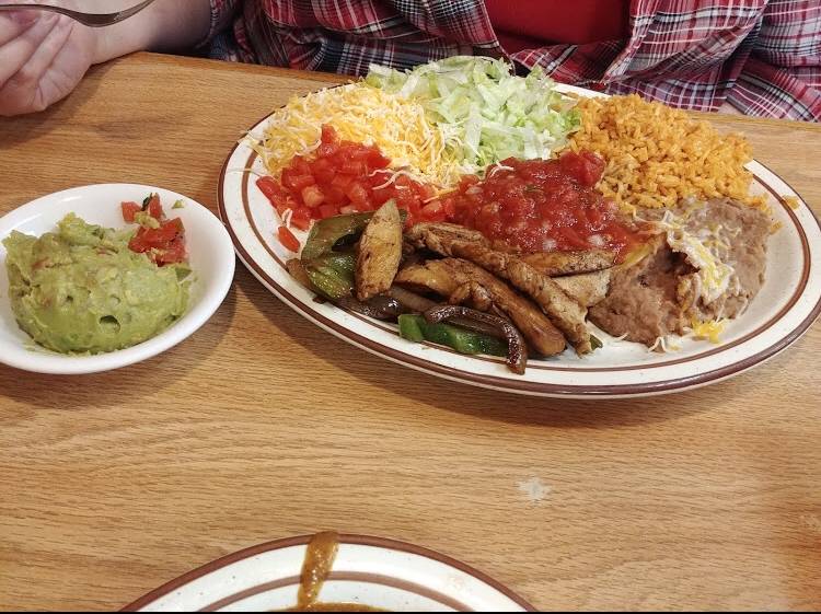 Jonesys Taco House | 1117 16th Ave, Council Bluffs, IA 51501 | Phone: (712) 322-8747