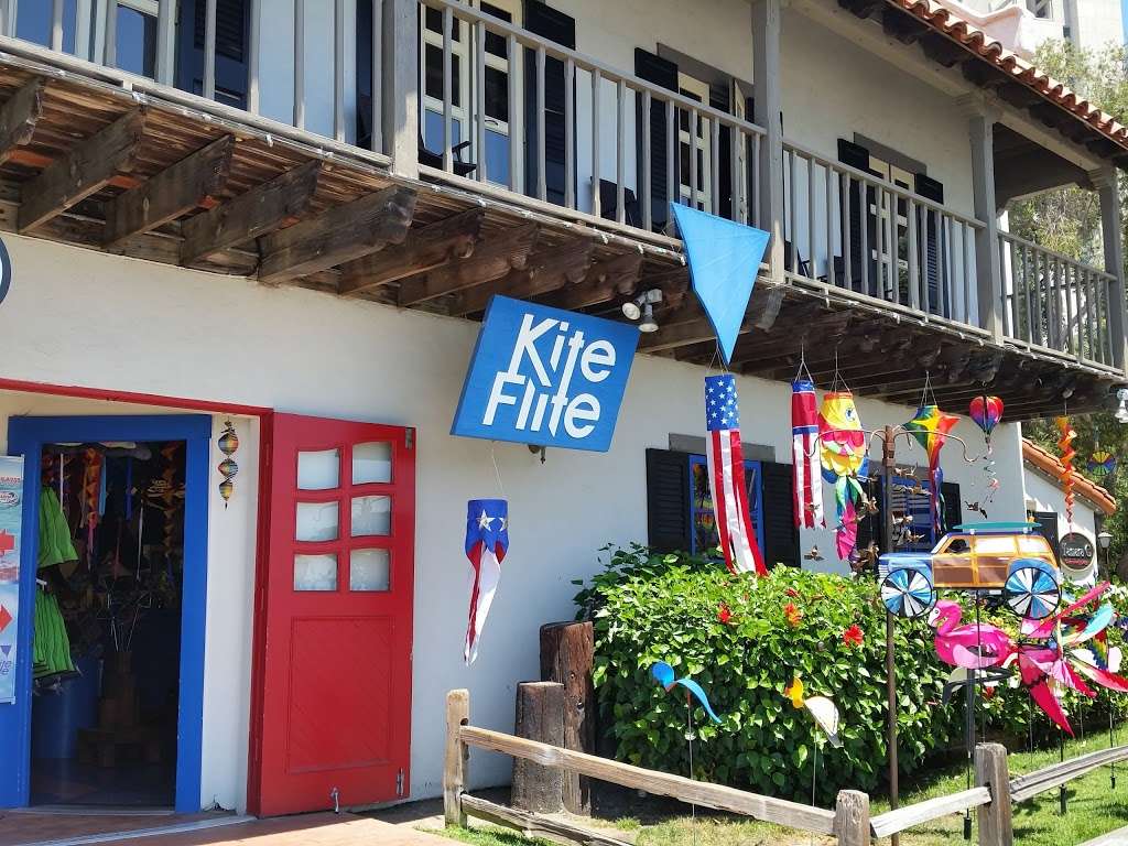 Kite Flite | 839 W Harbor Dr # D, San Diego, CA 92101, USA | Phone: (619) 234-5483