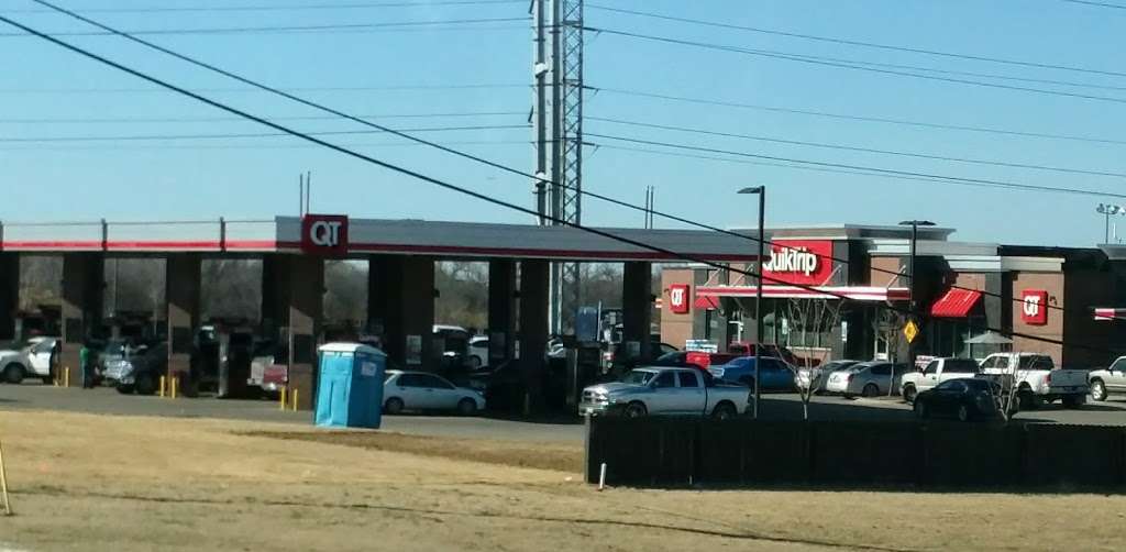 QuikTrip | 5909 W Davis St, Dallas, TX 75211, USA | Phone: (214) 623-0828