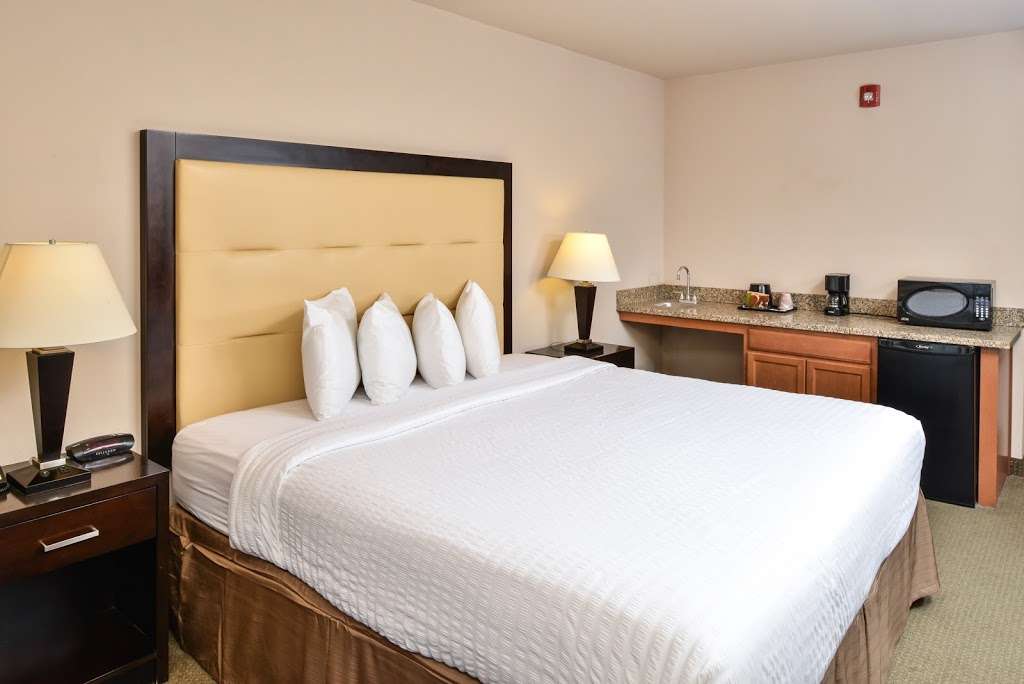 Hotel Chino Hills | 15433 Fairfield Ranch Rd, Chino Hills, CA 91709, USA | Phone: (909) 606-5995
