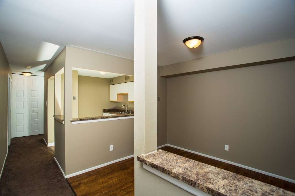 Cypress Pointe Apartments | 930 Cypress Pointe Drive, Crown Point, IN 46307, USA | Phone: (219) 661-9800